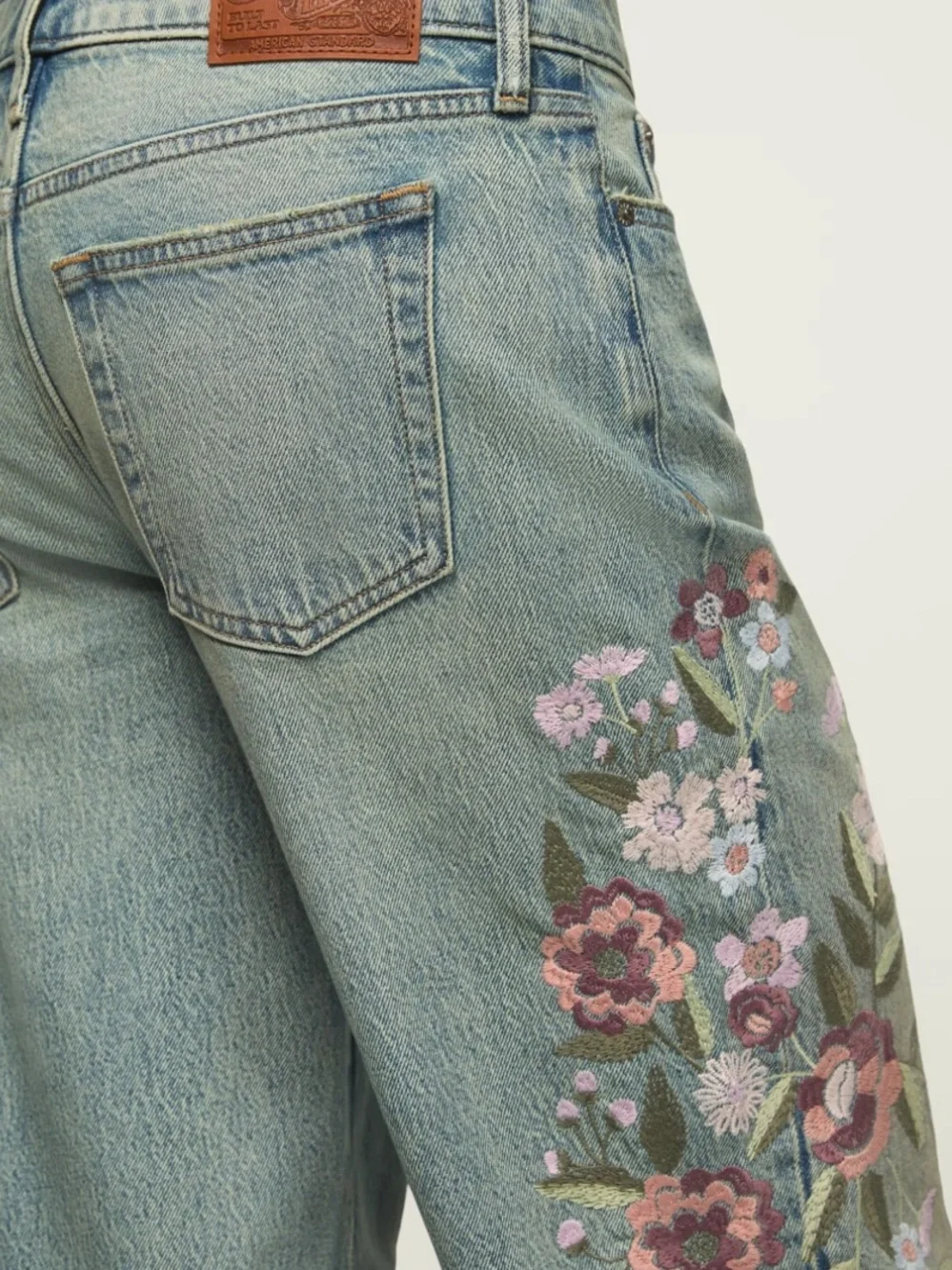 NWT Lucky Legend Jeans Limited Edition Fully Embroidered Baggy - Vintage Wash